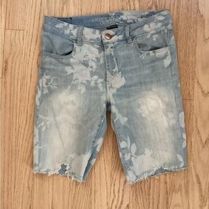 American Eagle Outfitters Low Rise Floral Cut off Shorts size 8